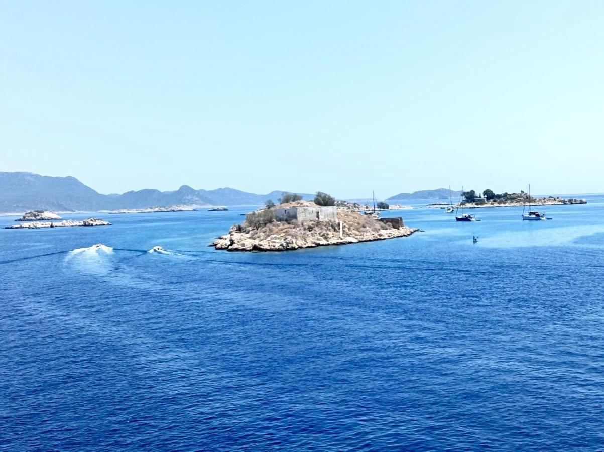Chroma Kastellorizo Villa Megisti Luaran gambar